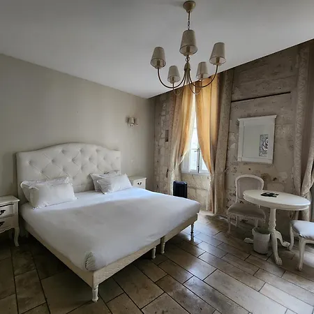 Hotel Du Palais Des Papes-3