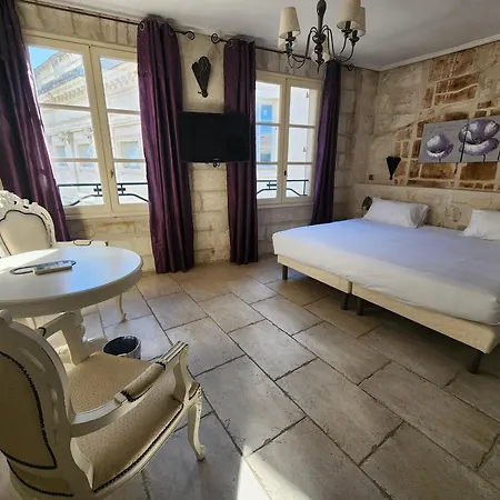 Hotel Du Palais Des Papes-2