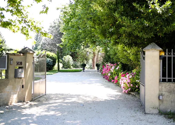 Mas Chateau Blanc Avignon